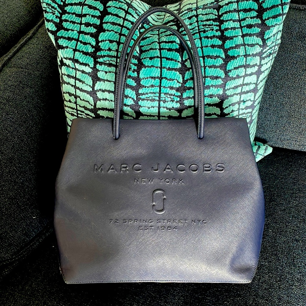 Marc Jacobs Navy Blue The Small Logo Shopper East West Tote